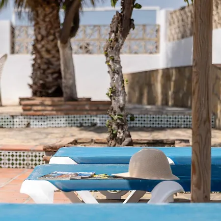 With Pool, Bbq, Games & Fireplace Villa Nerja