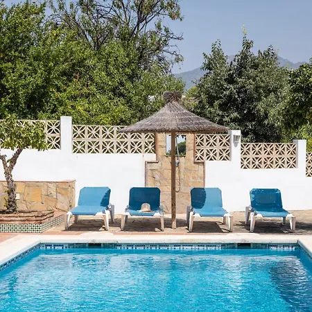 With Pool, Bbq, Games & Fireplace Villa Nerja